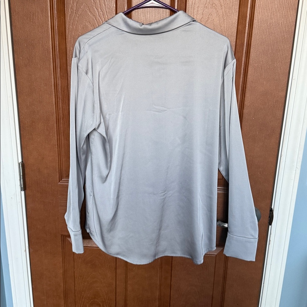 Silver Button Up Top - Picture 3 of 3